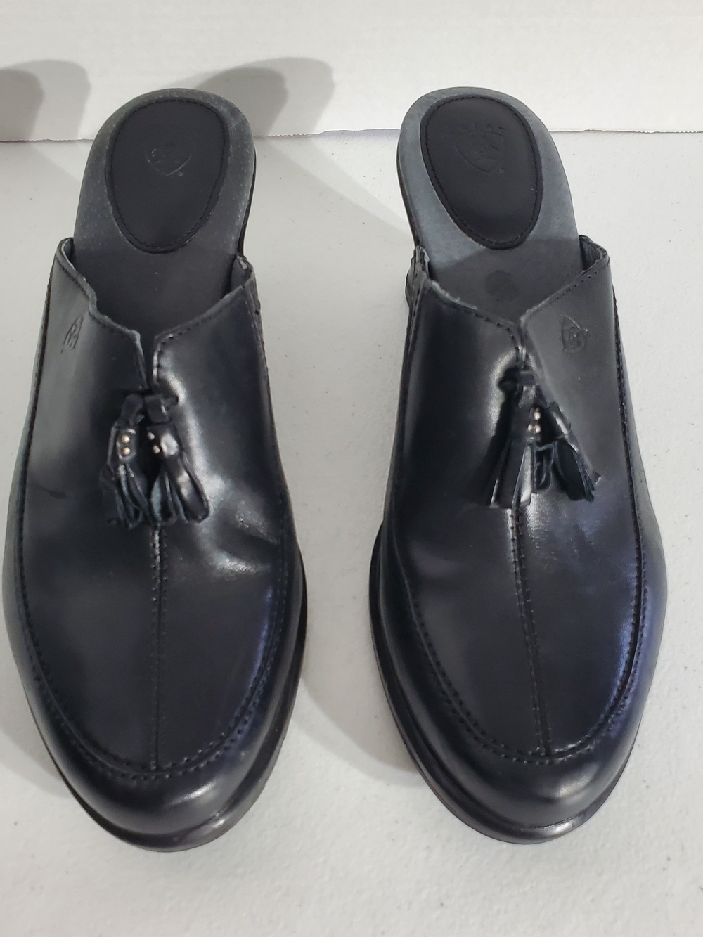 Ariat Womens 9B Black Leather Tassel Mules